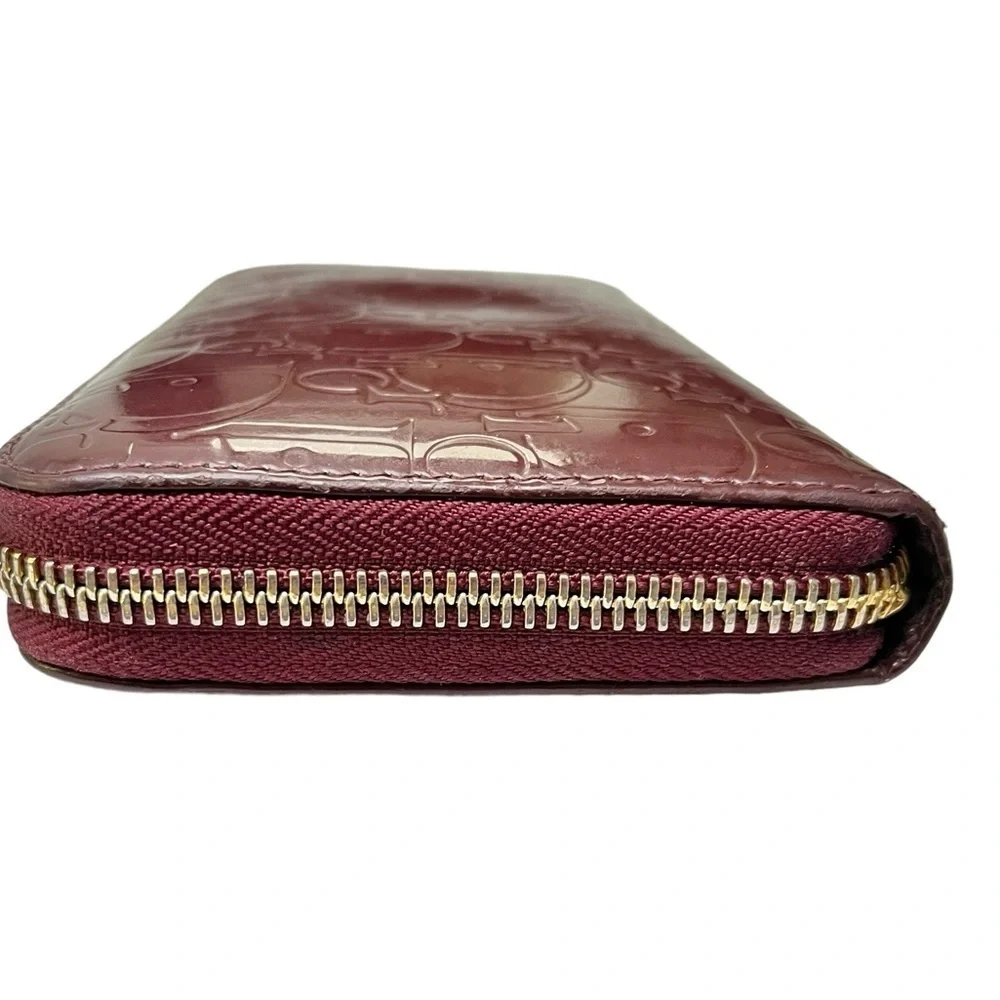 DIOR | Vintage Trotter Print Patent Leather Long Zip Wallet in Bordeaux/Lavender